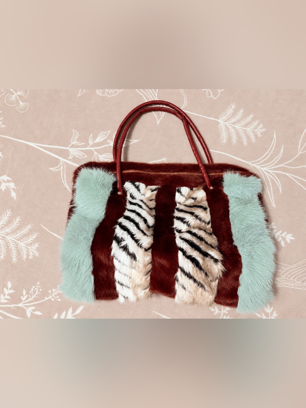 NWOT have it all faux fur tote bag purse - Picture 2 of 2